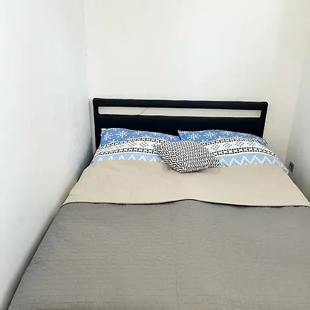 Tb2 Apartment *